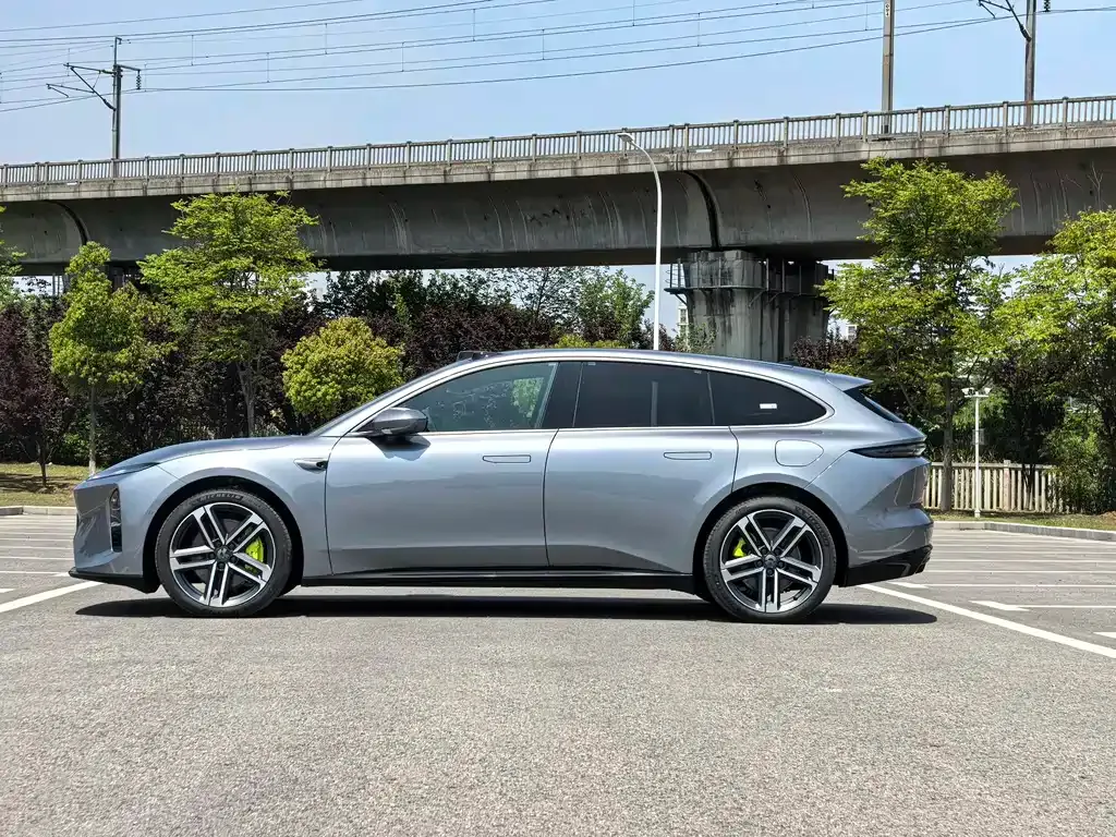 NIO ET5T — фото 10