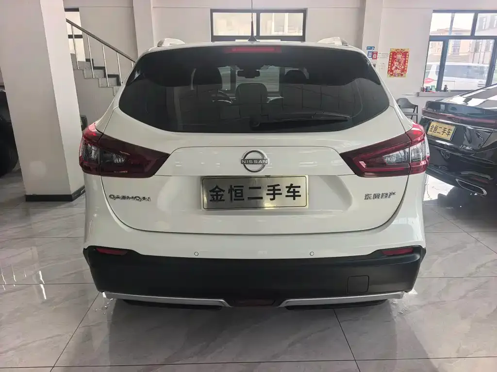 Nissan Qashqai — фото 9