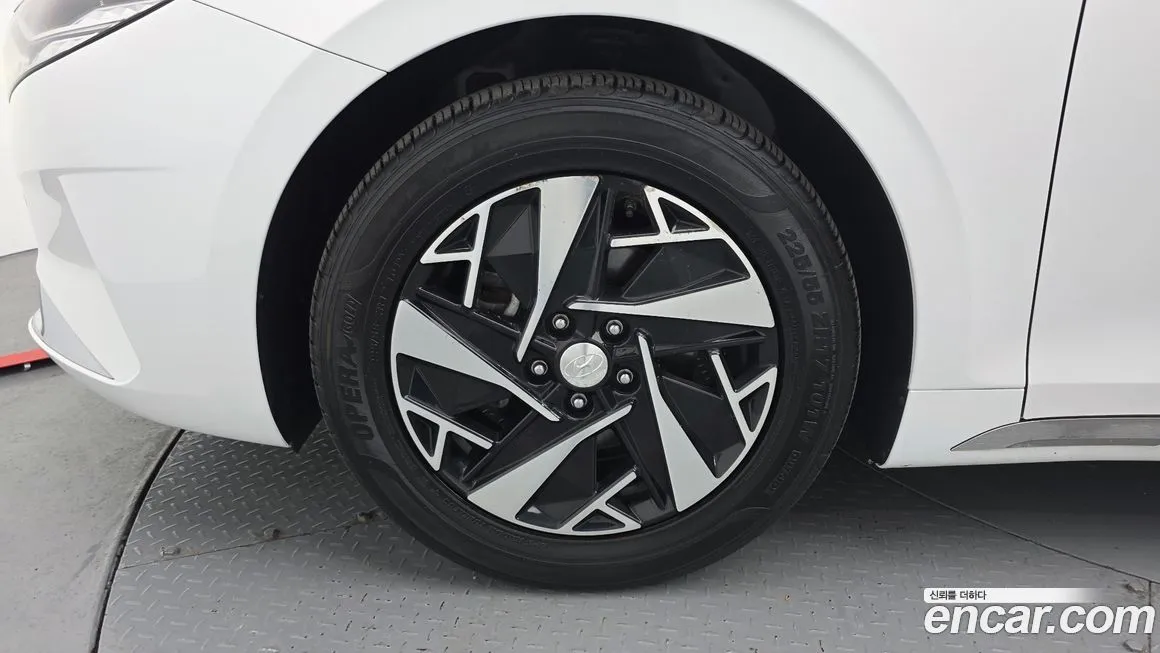 Hyundai Grandeur 2022 из KR, фото 6