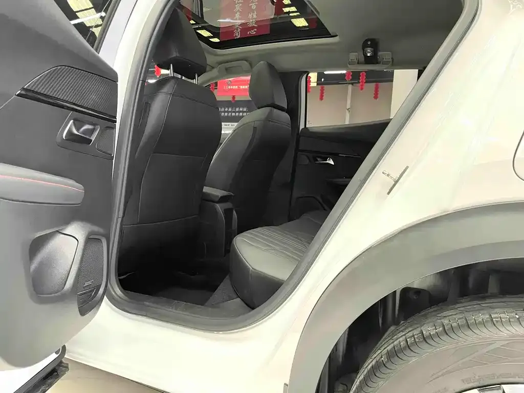 Peugeot 2008 2022 из CN, фото 10