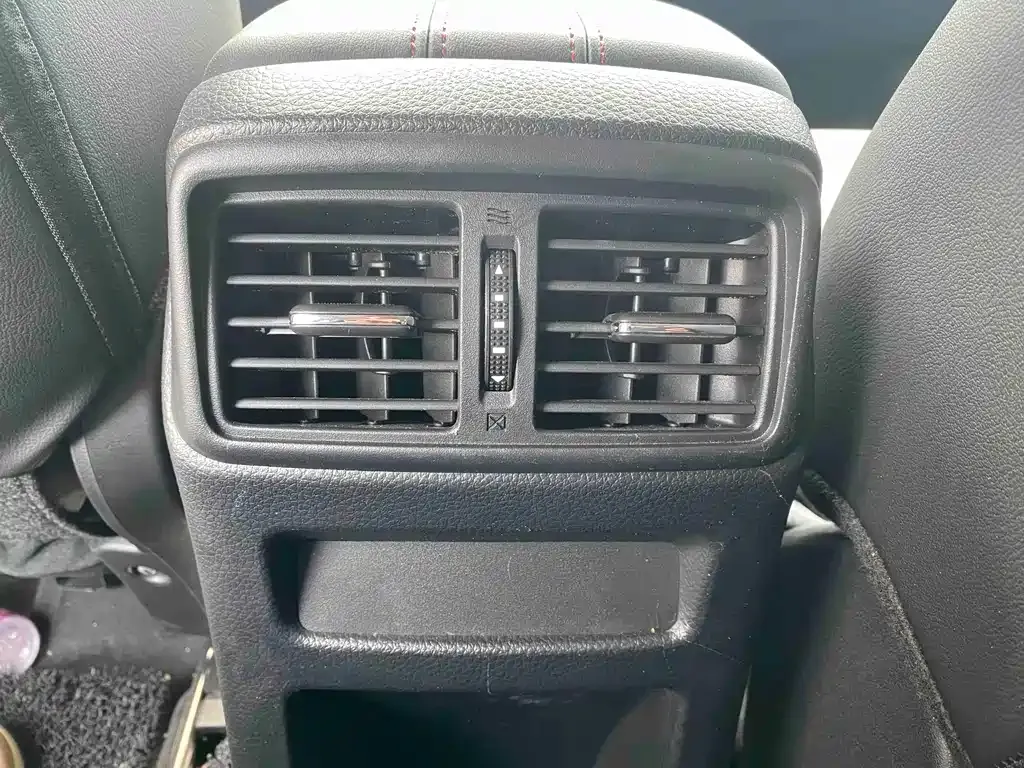 Nissan Qashqai — фото 10