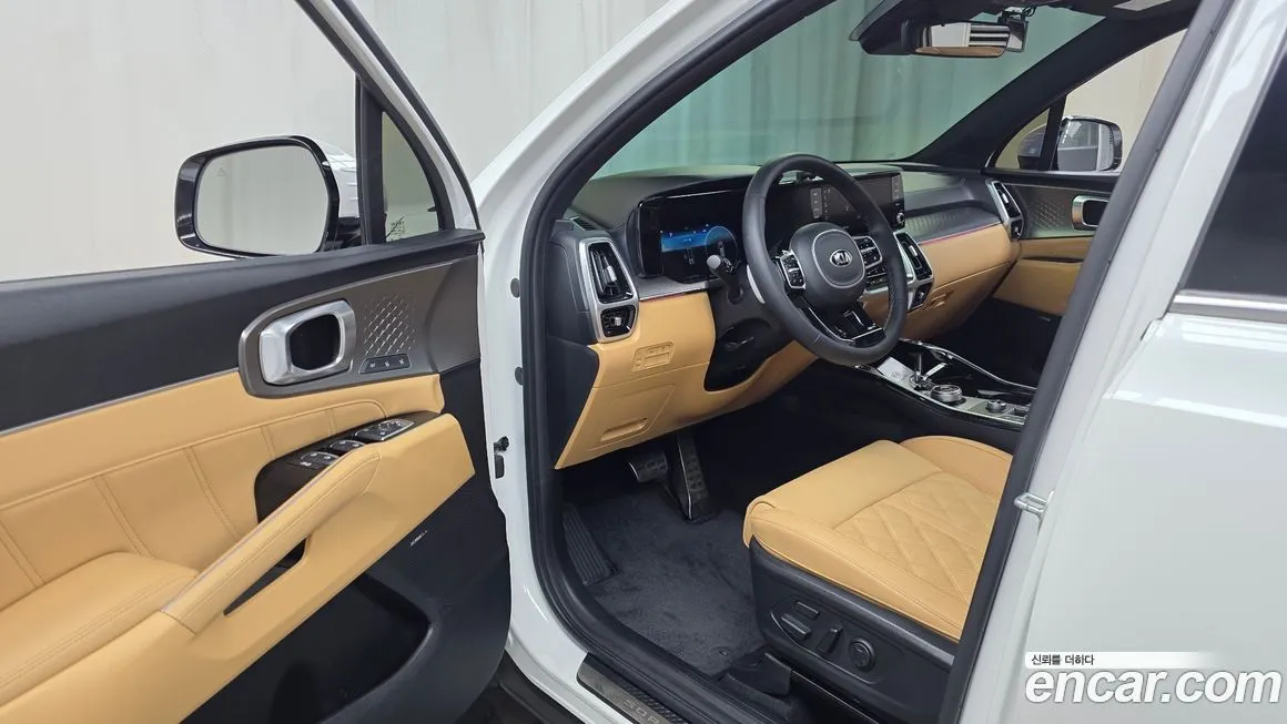 Kia Sorento — фото 8