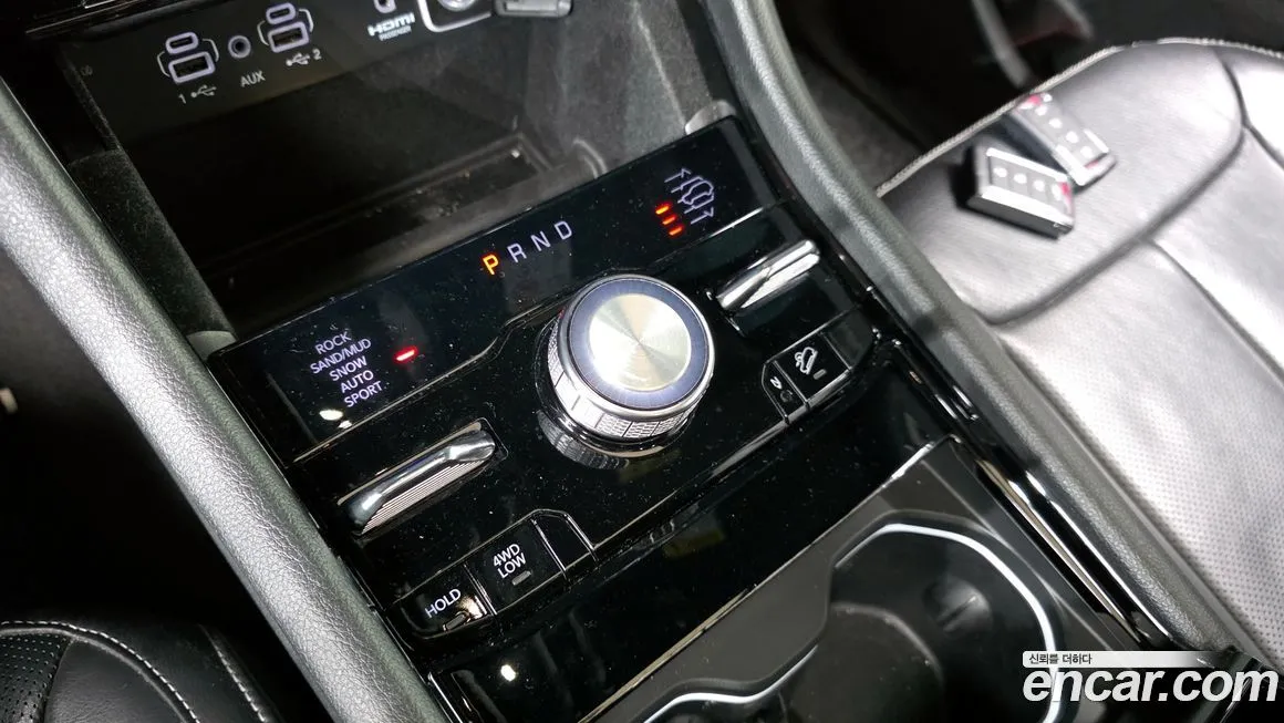 Jeep Cherokee — фото 10
