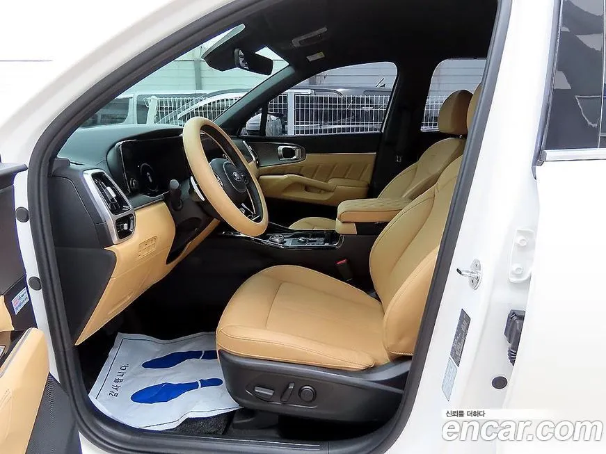 Kia Sorento — фото 6
