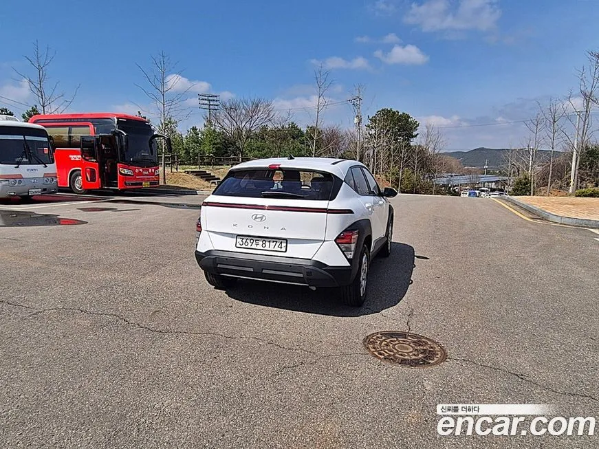 Hyundai Kona 2023 из KR, фото 7