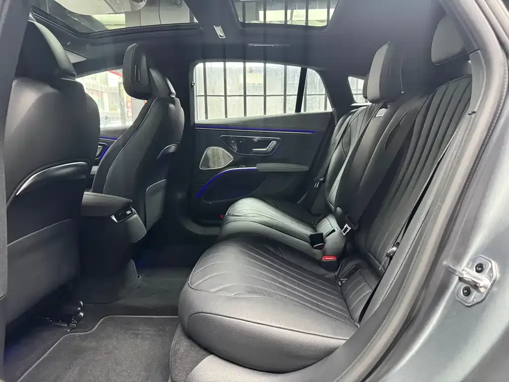 Mercedes-Benz EQS 2023 из CN, фото 4
