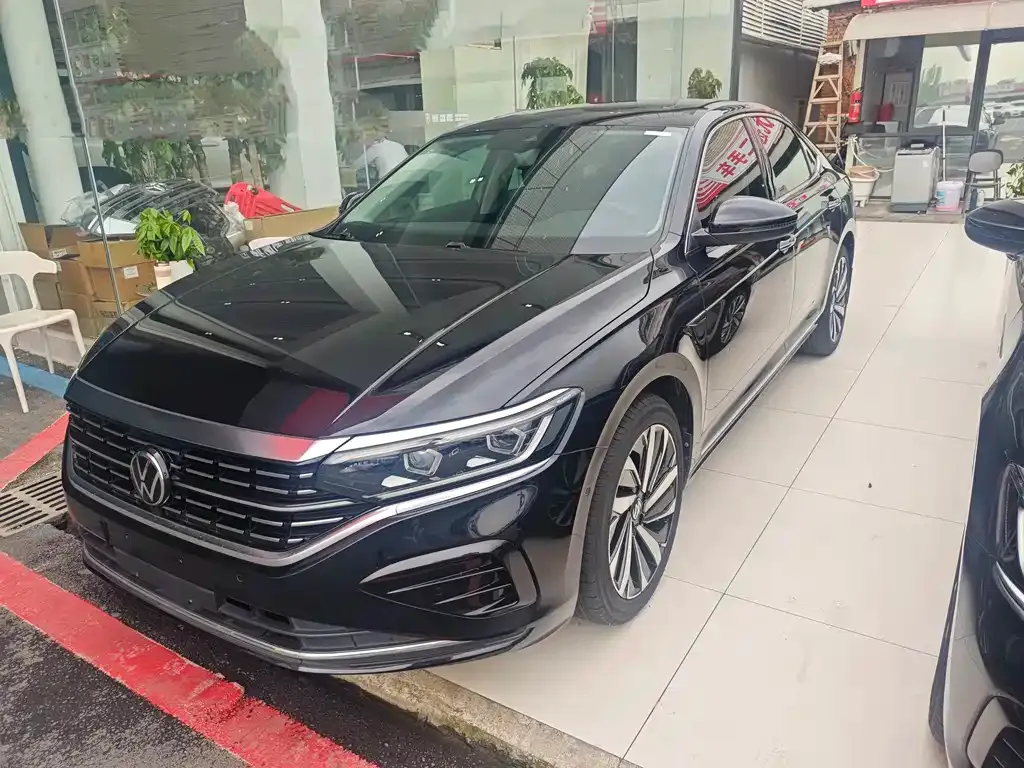 Volkswagen Passat 2022 из CN, фото 1