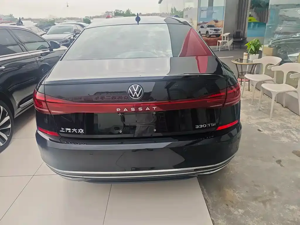 Volkswagen Passat 2022 из CN, фото 2