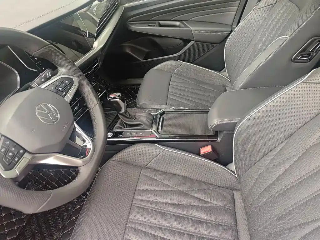 Volkswagen Passat 2022 из CN, фото 4