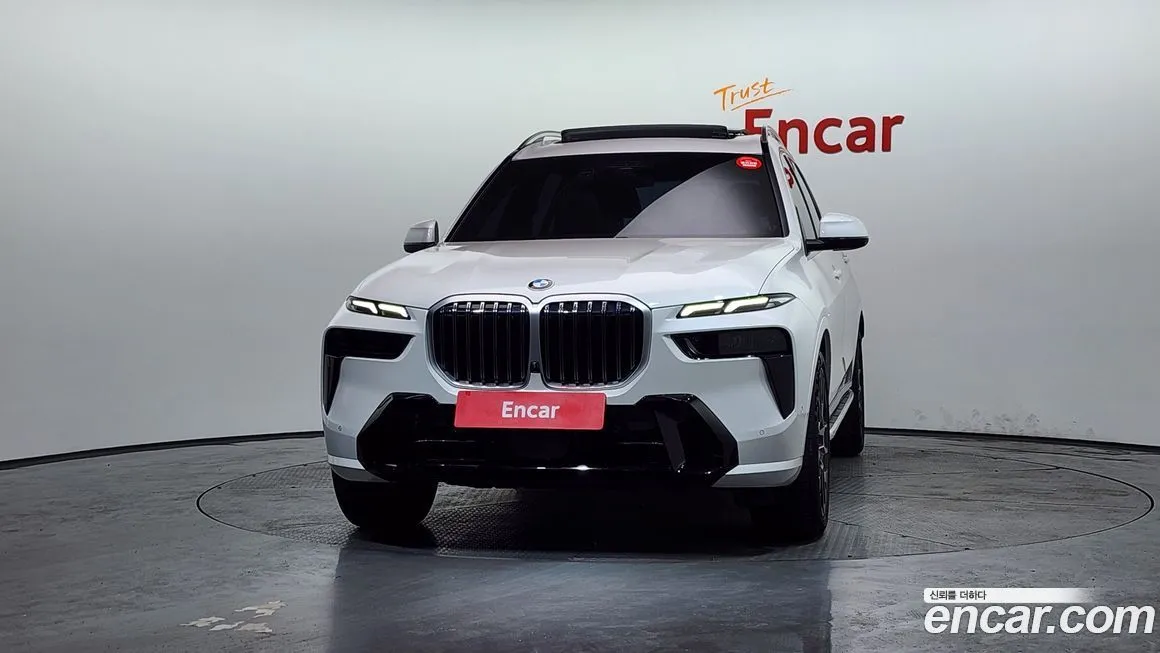 BMW X7 — фото 2
