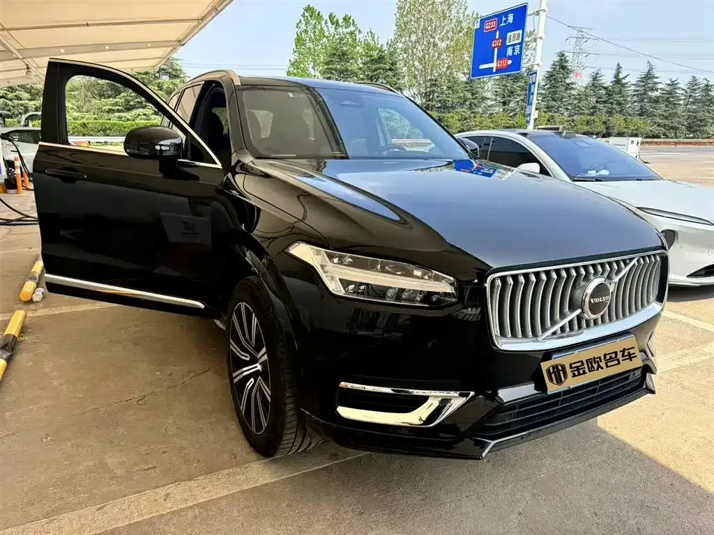 Volvo XC90 — фото 6