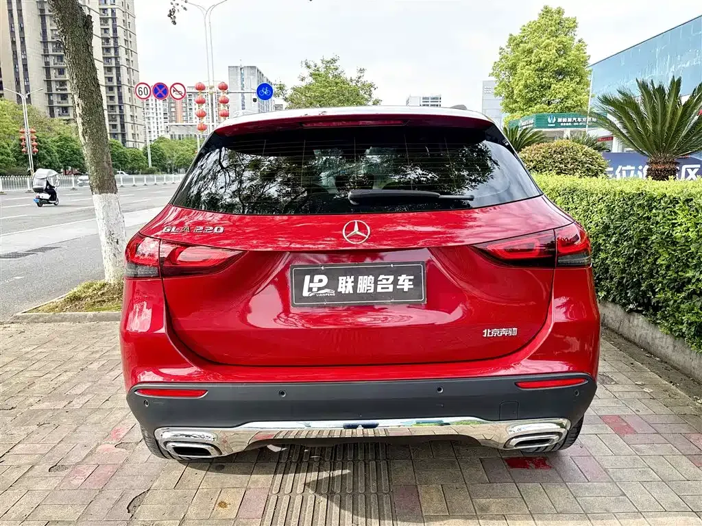 Mercedes-Benz GLA — фото 8