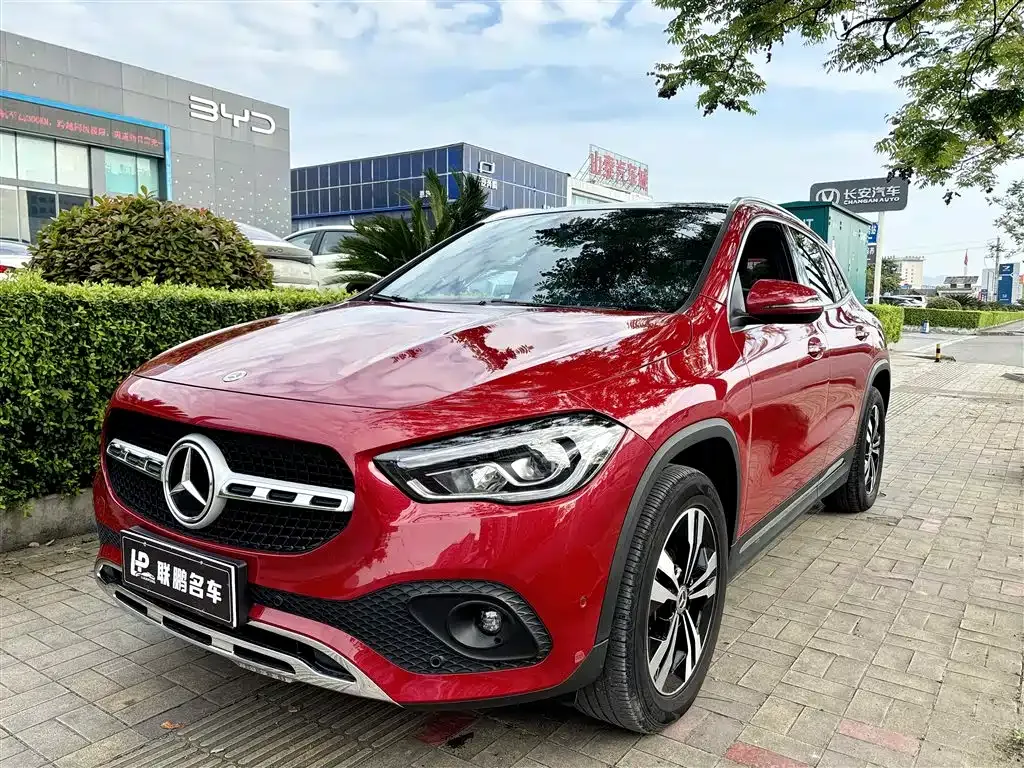 Mercedes-Benz GLA — фото 7