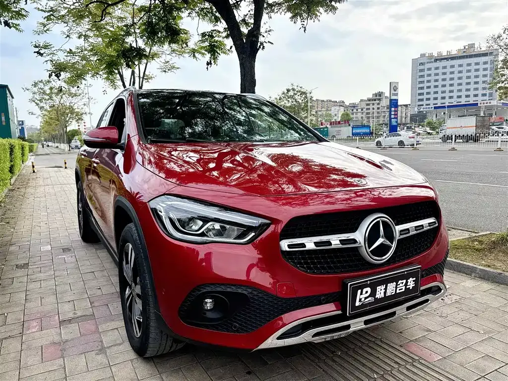 Mercedes-Benz GLA — фото 10