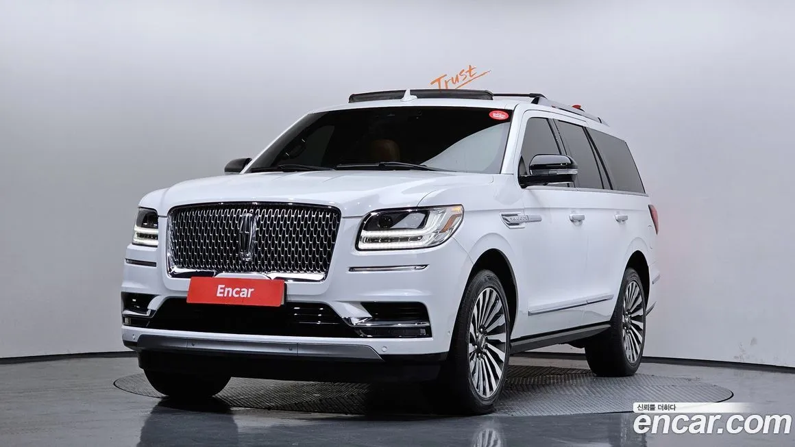 Lincoln Navigator
