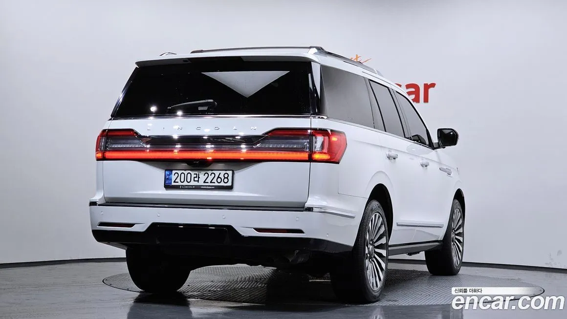 Lincoln Navigator 2021 из KR, фото 2