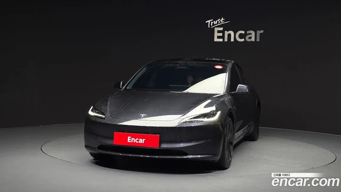 Tesla Model 3 — фото 3