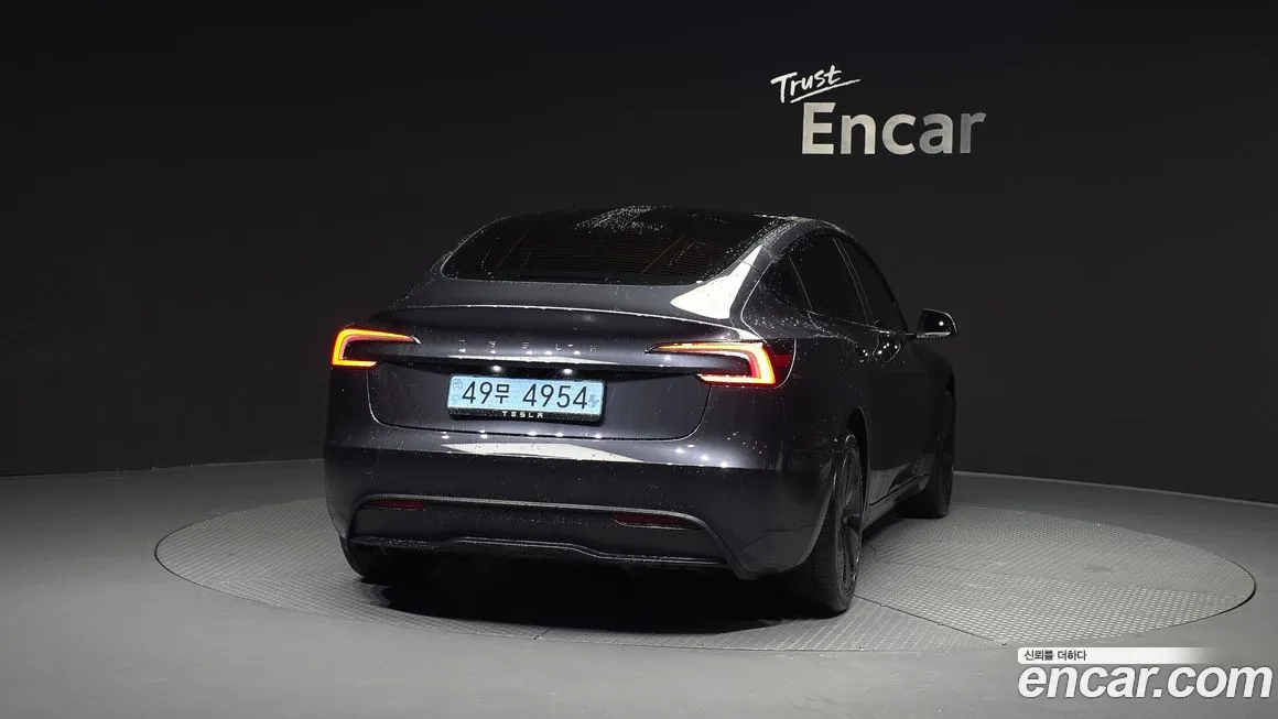Tesla Model 3 — фото 4