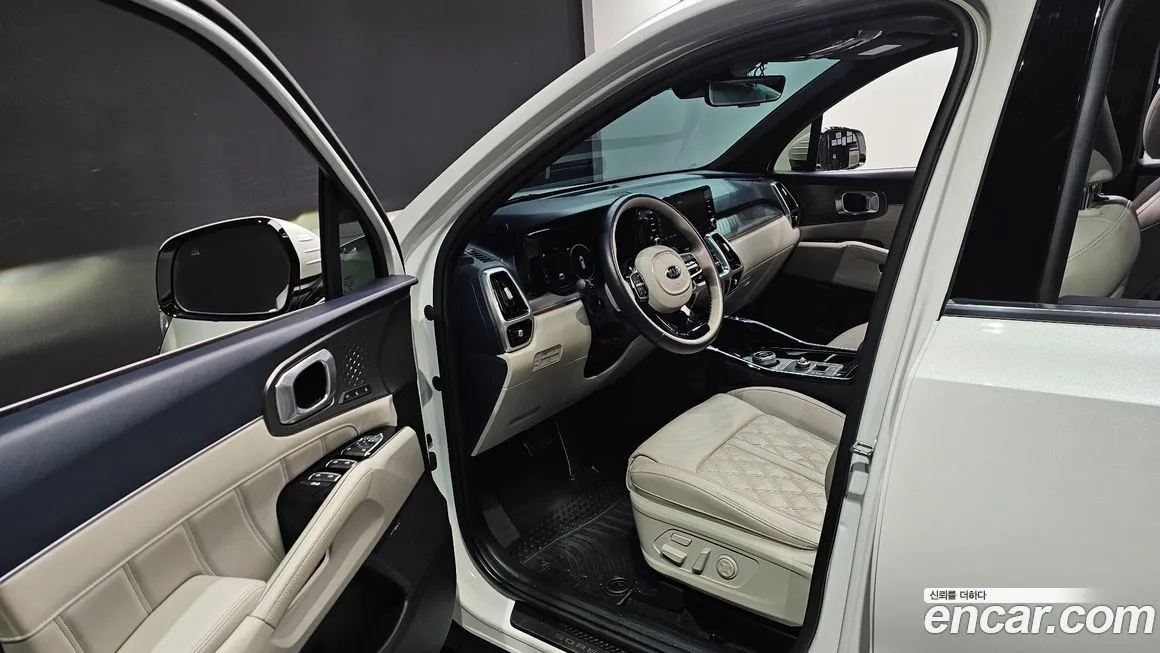 Kia Sorento — фото 10