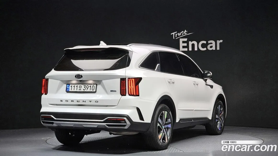 Kia Sorento — фото 8