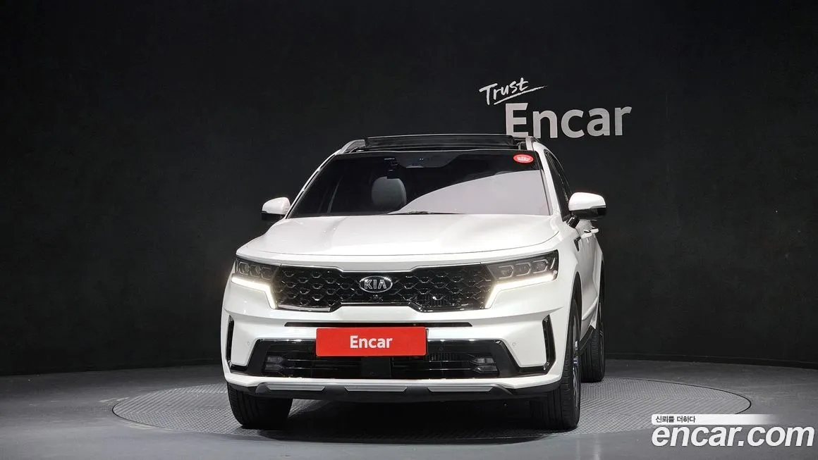 Kia Sorento — фото 6