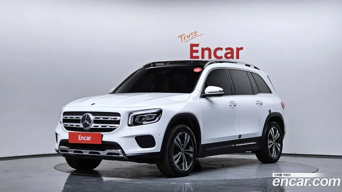 Mercedes-Benz GLB-Class — фото 1