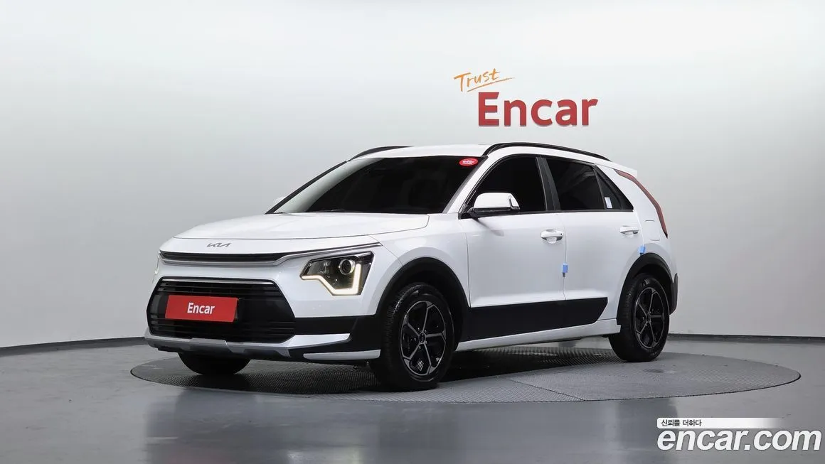 Kia Niro — фото 1