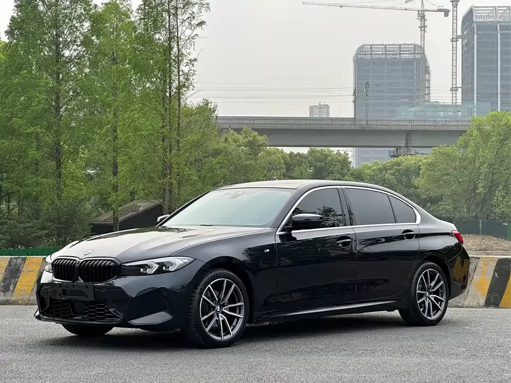 BMW 3 Series — фото 1