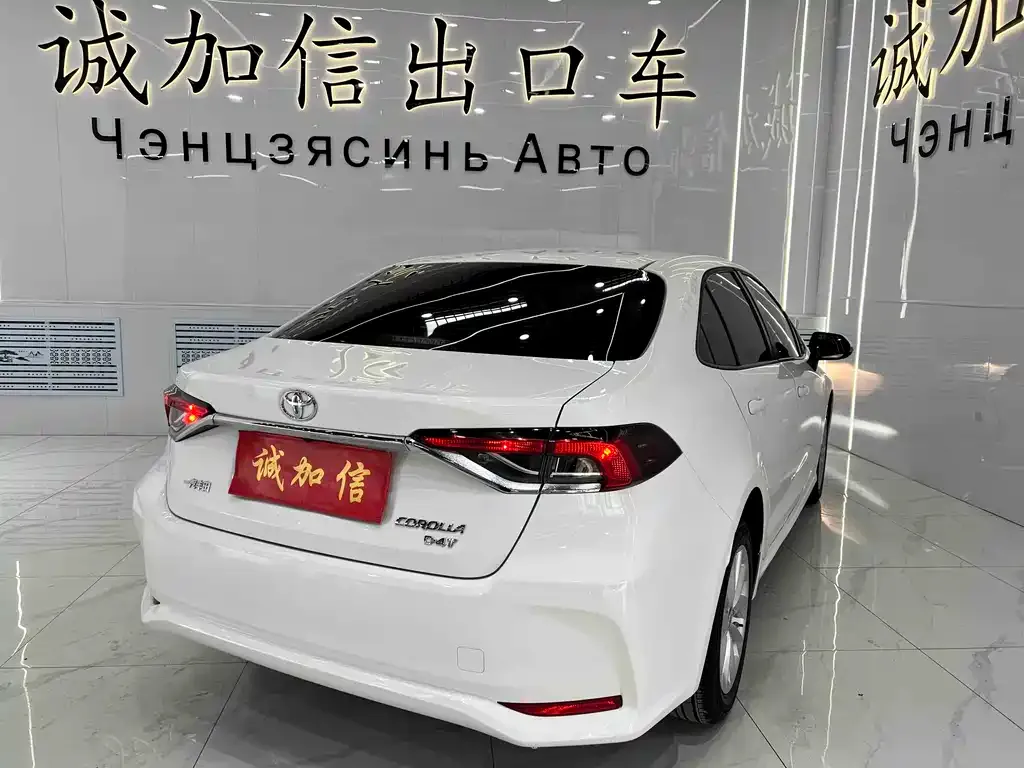 Toyota Corolla — фото 2