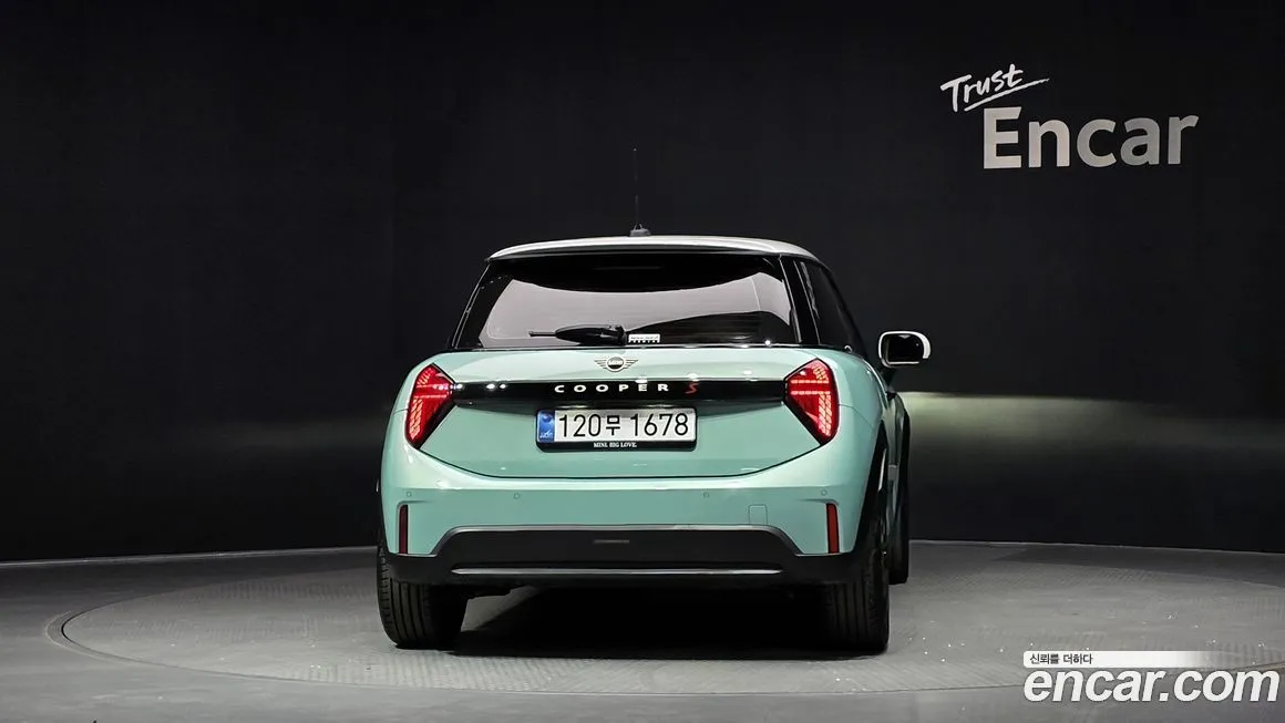 Mini Cooper 2025 из KR, фото 8