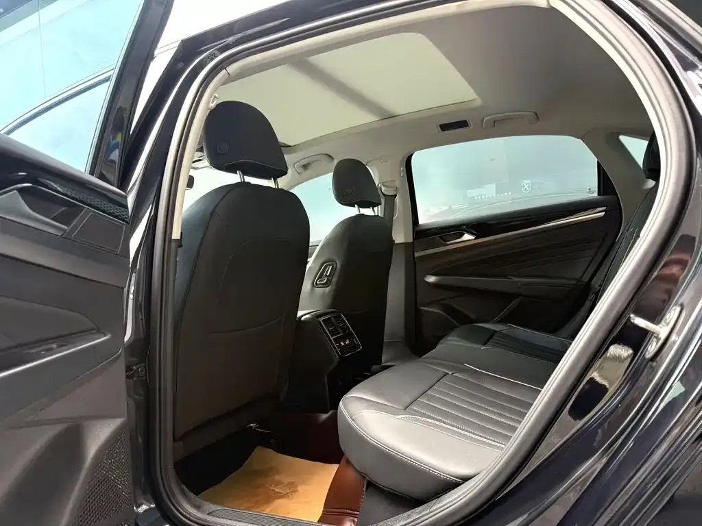 Volkswagen Passat — фото 3