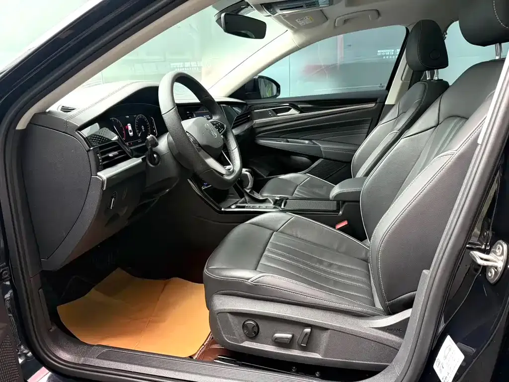 Volkswagen Passat — фото 7