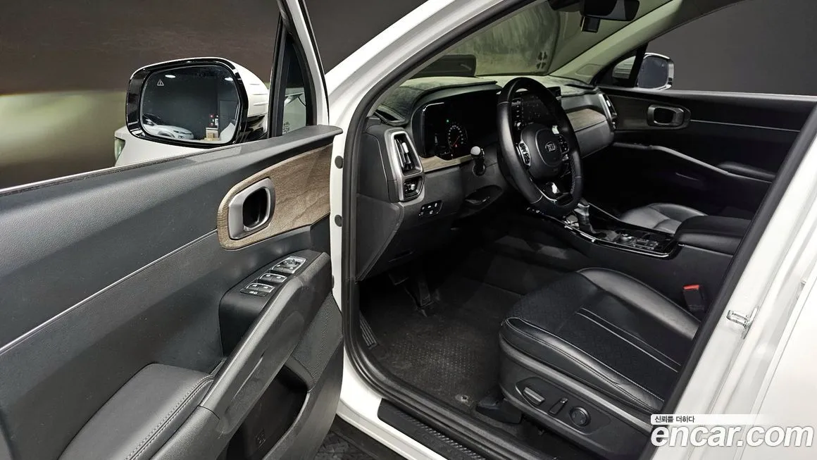 Kia Sorento — фото 5