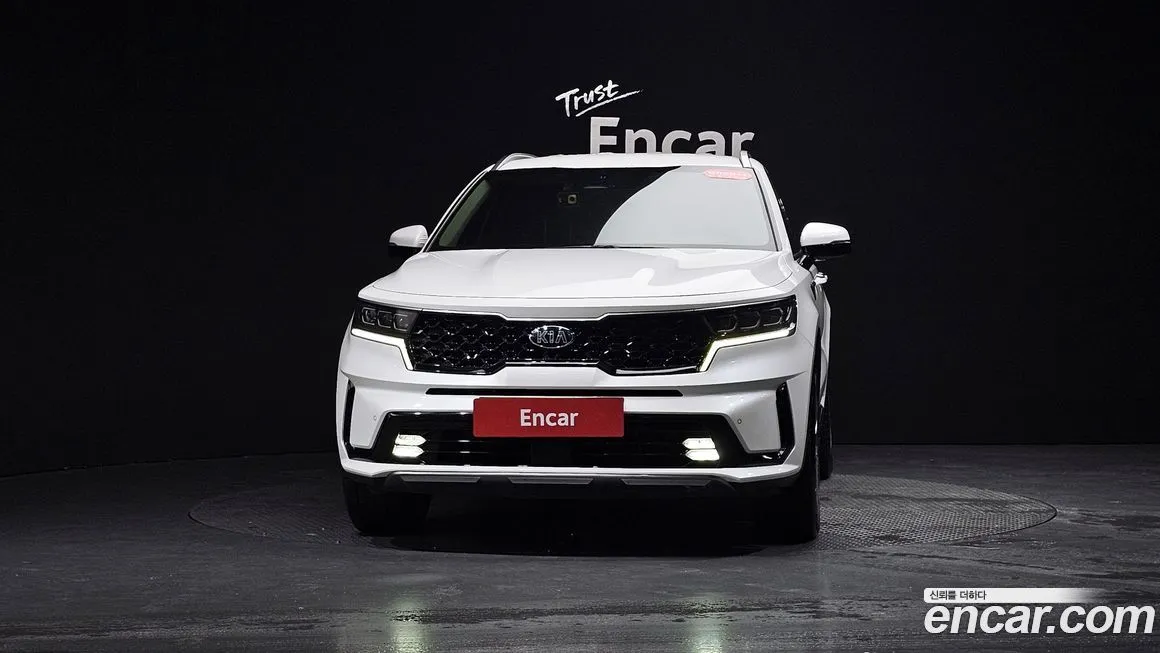 Kia Sorento — фото 6