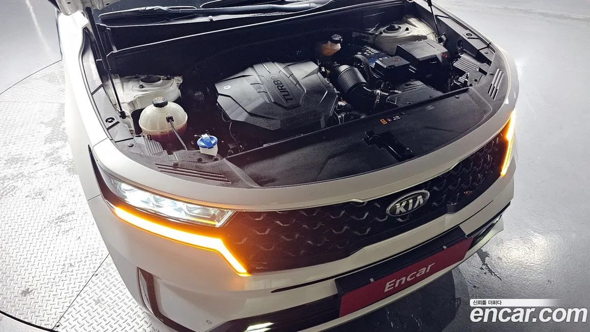 Kia Sorento — фото 10