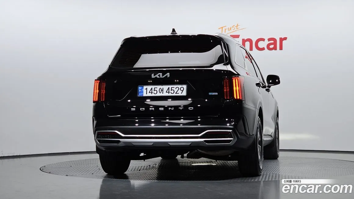 Kia Sorento — фото 5