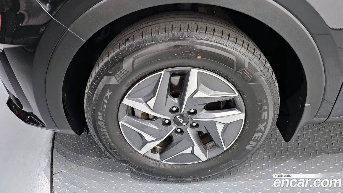 Kia Sorento — фото 8