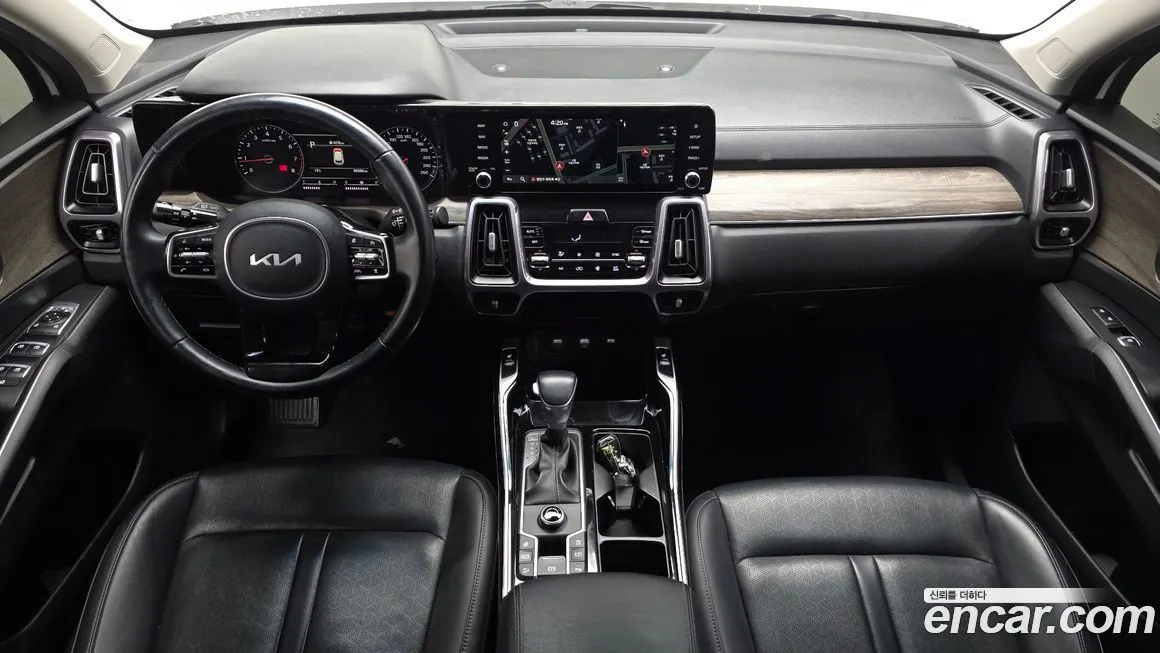 Kia Sorento — фото 10