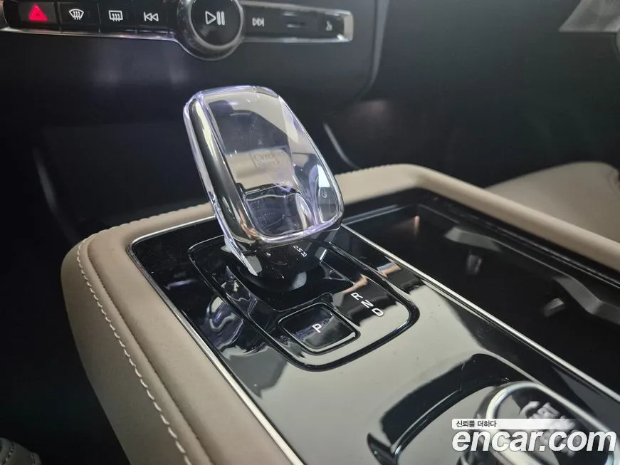 Volvo XC90 2026 из KR, фото 10