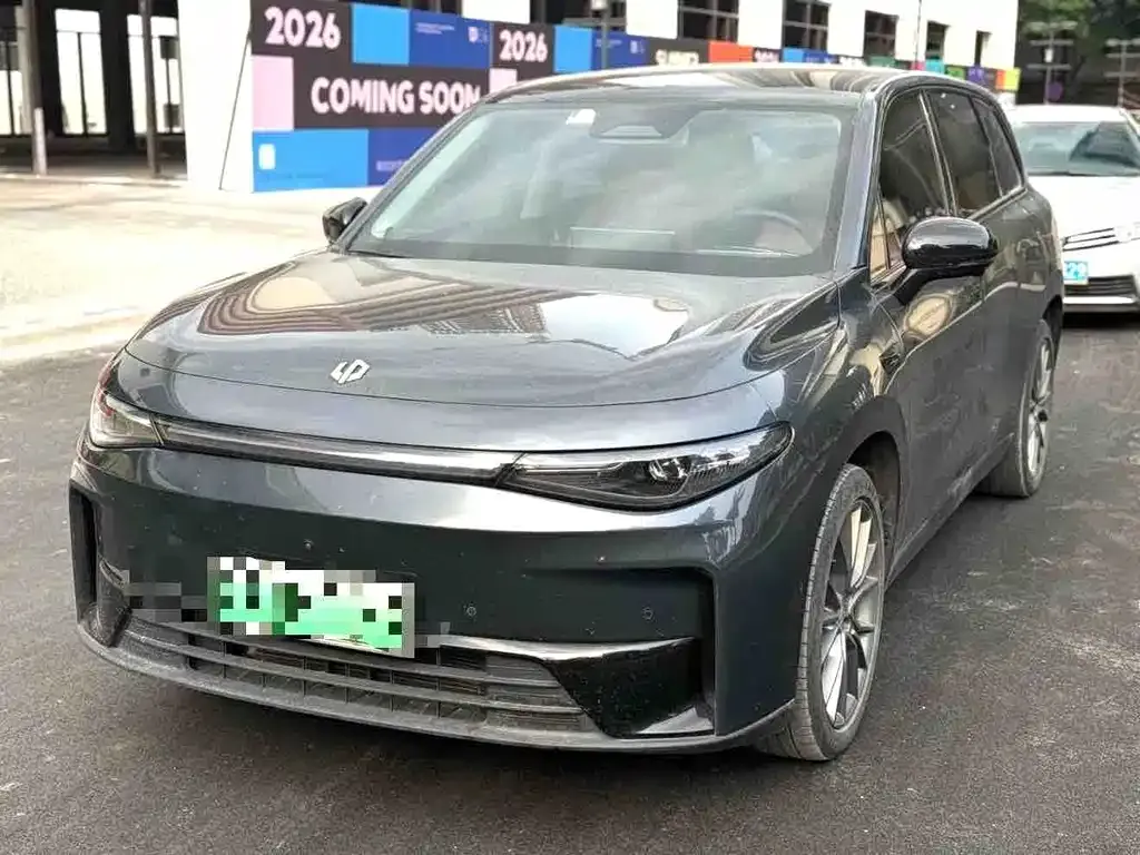 Leapmotor C10