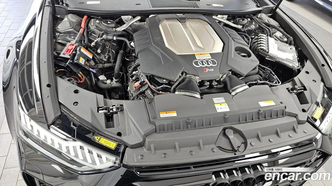 Audi RS6 2024 из KR, фото 5