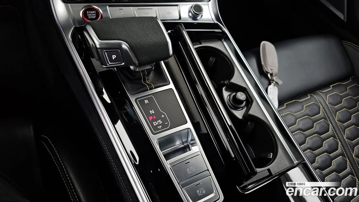 Audi RS6 2024 из KR, фото 4