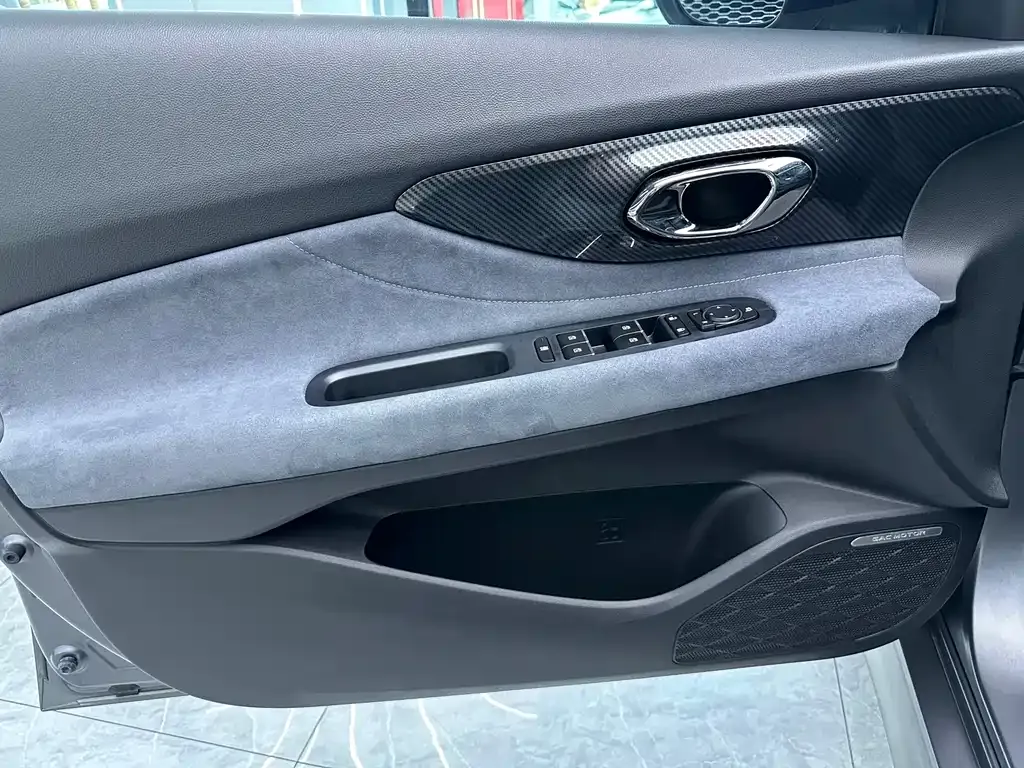 GAC Motor Shadow Leopard — фото 10