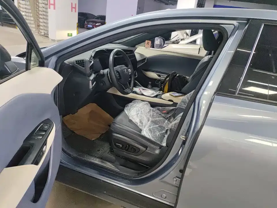Lexus RZ 2023 из CN, фото 3