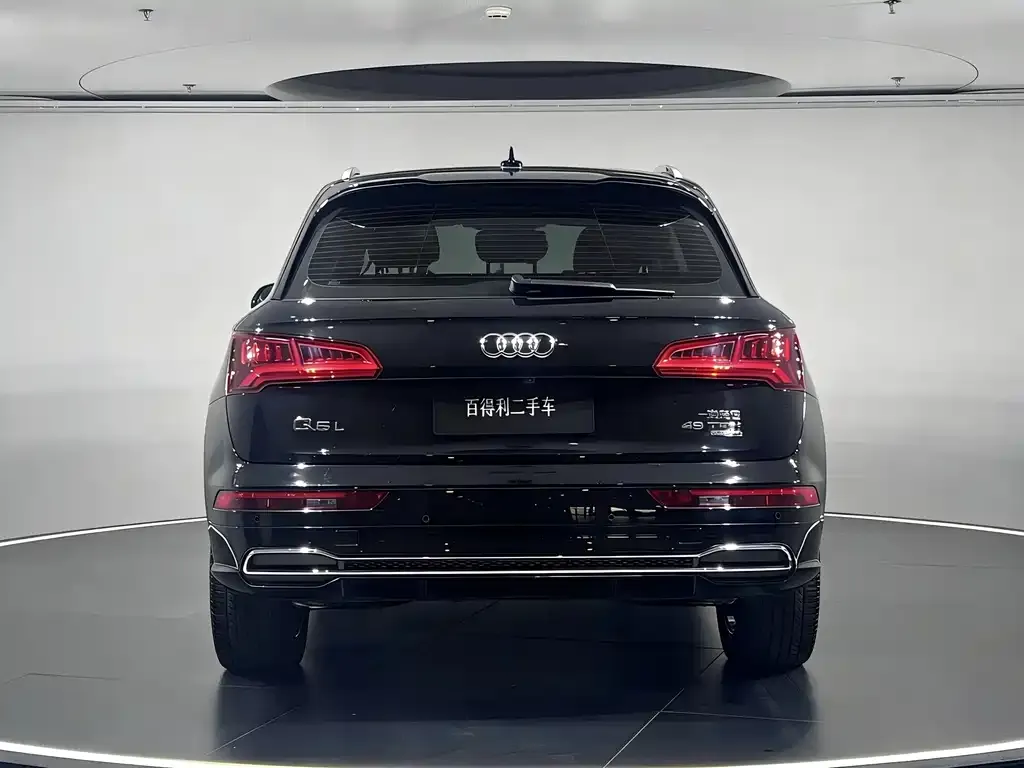 Audi Q5L — фото 3