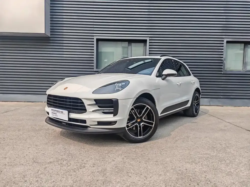 Porsche Macan — фото 1