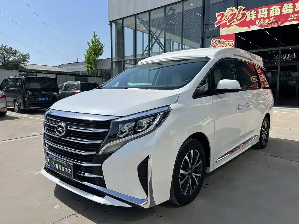 GAC Motor Trumpchi M8 — фото 1