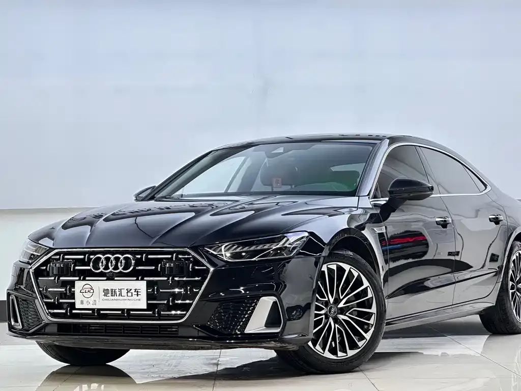 Audi A7L — фото 1