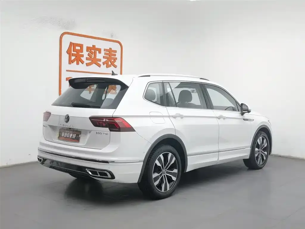 Volkswagen Tiguan L — фото 3