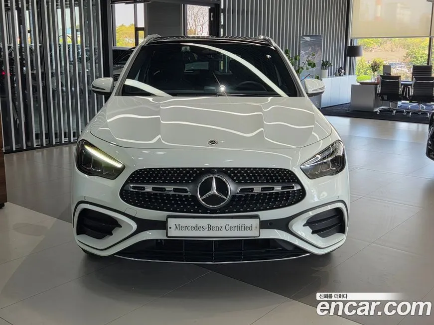 Mercedes-Benz GLA-Class — фото 7